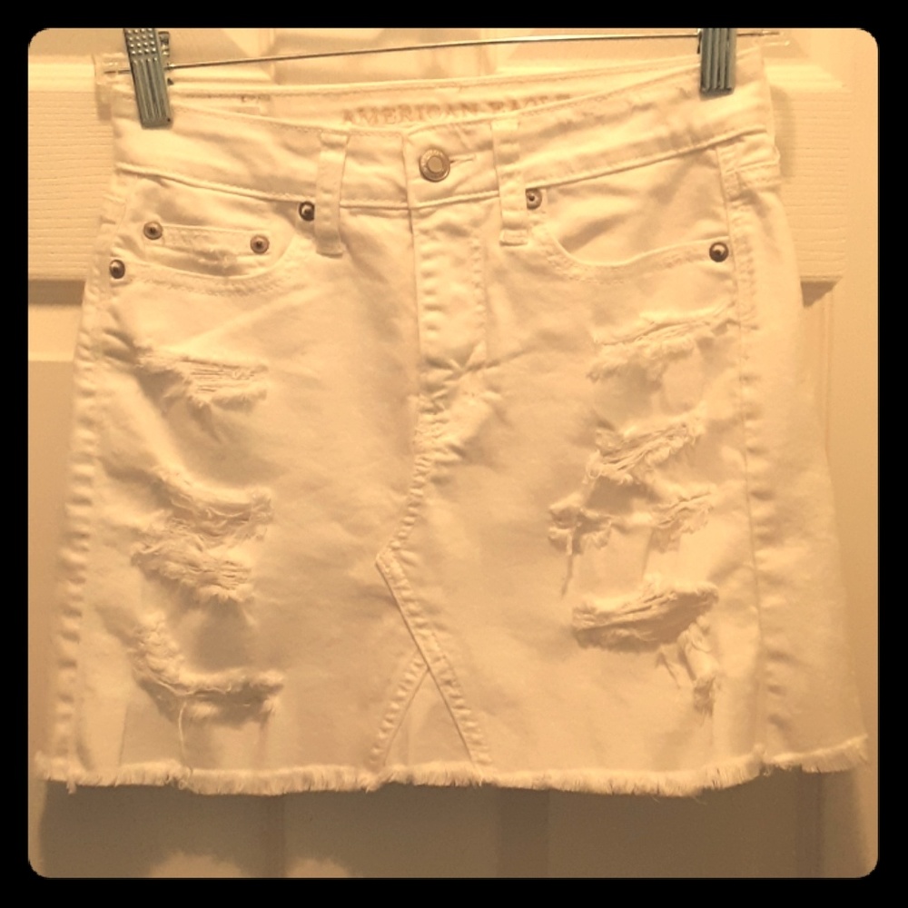 American Eagle | Ripped Denim Skirt